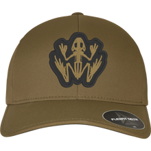 Load image into Gallery viewer, Flex Fit Delta Closed Back Cap