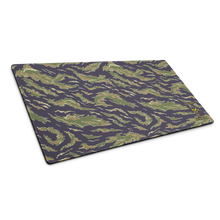 Load image into Gallery viewer, Tiger Stripe Gaming mouse pad
